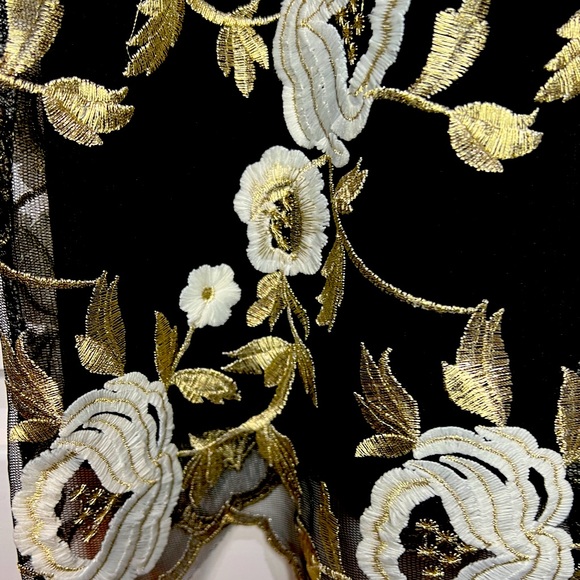 Chelsea Dress - Picture 3 of 6